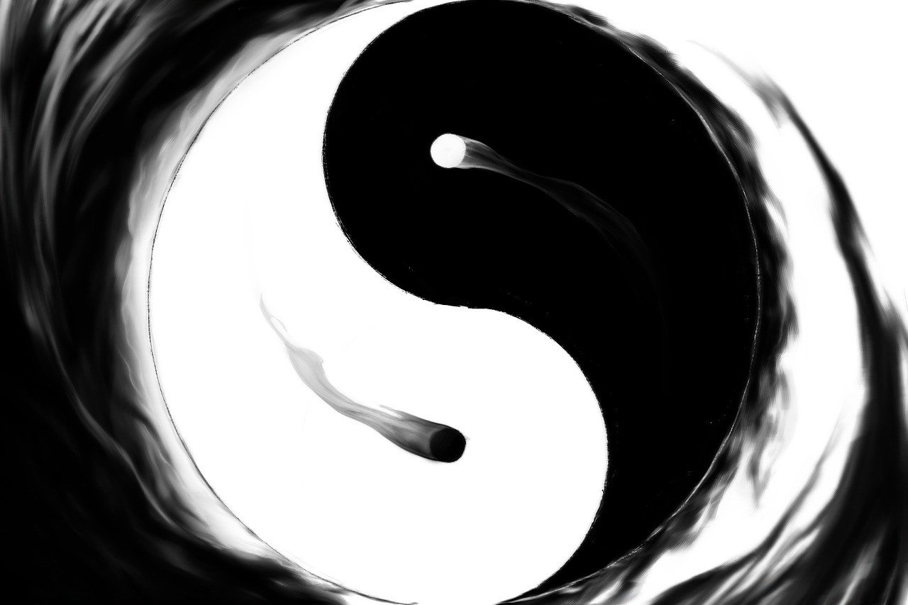 Yin Yang Symbol Zen Religion  - panachoi_stand / Pixabay