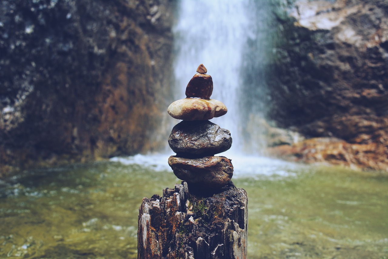 Stone Pile Zen Waterfall Balance  - Alex_Jauk / Pixabay